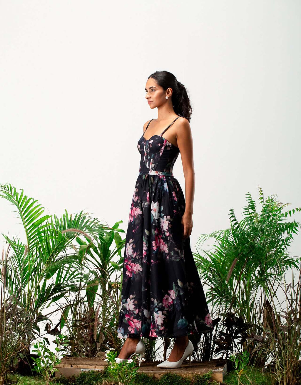 Aveleine Maxi Dress